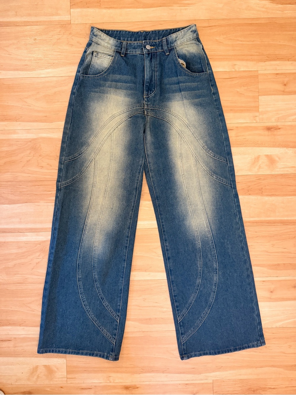 Vintage Blue Washed Jeans with raised stitching